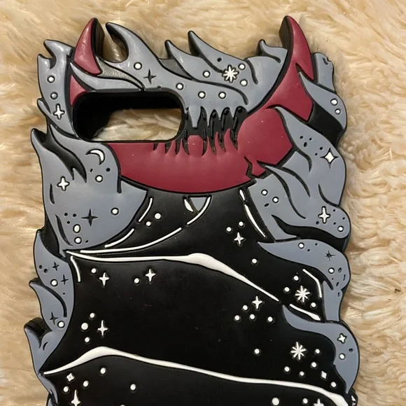 Rogue + Wolf Vampire Bat Phone Case - Picture 3 of 4